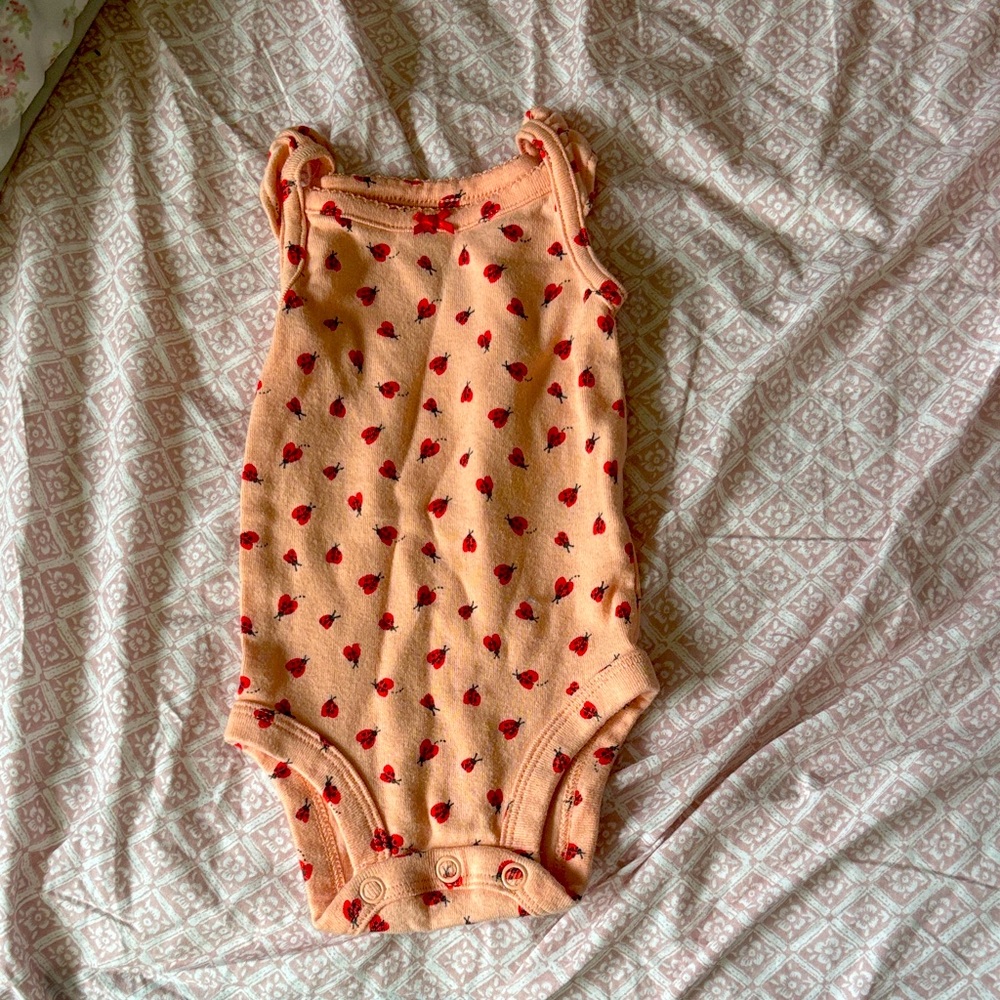 Adorable Heart lady bug Print newborn Onsie